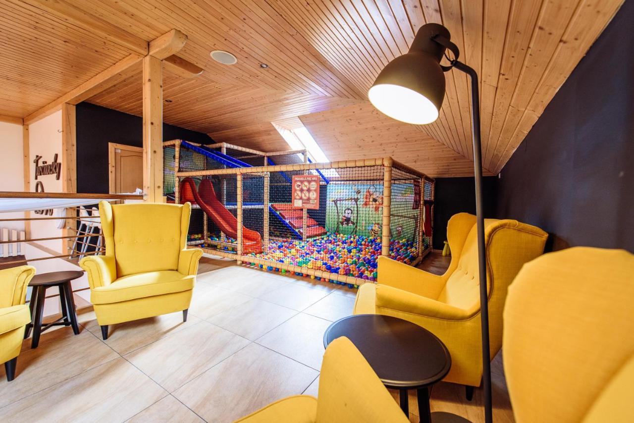 Hotel Turciansky Dvor à Martin Extérieur photo