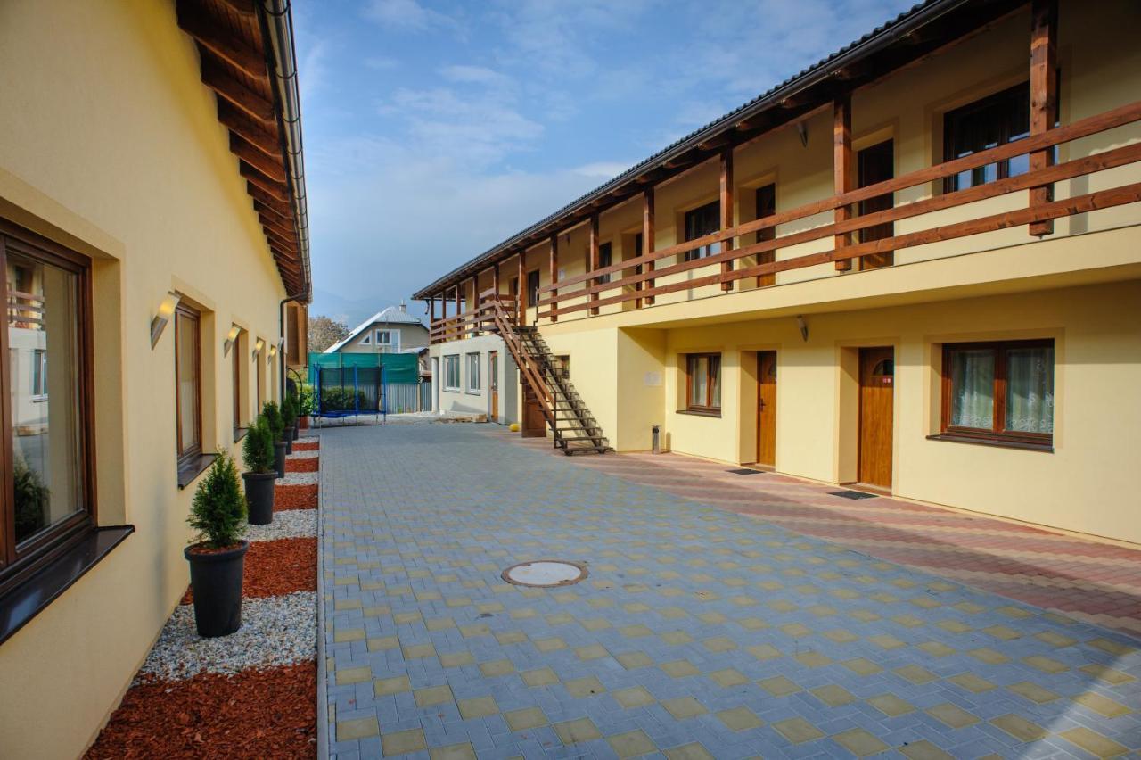 Hotel Turciansky Dvor à Martin Extérieur photo